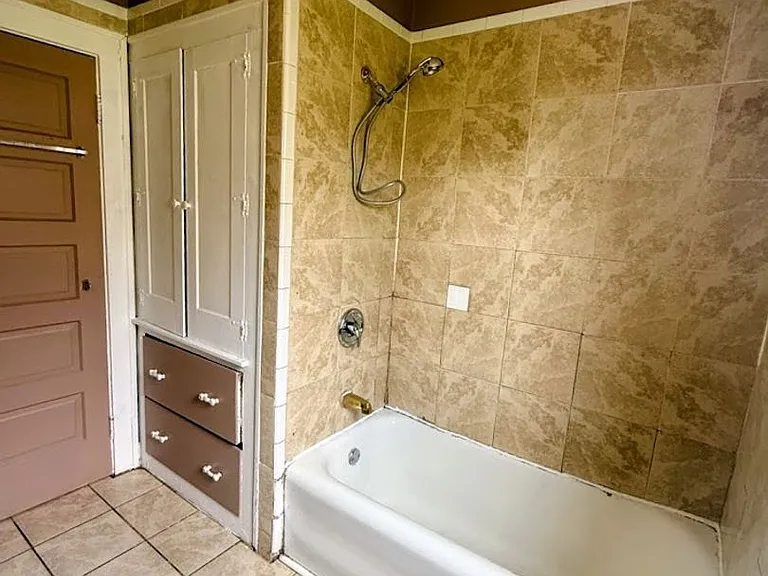 601 Glendora Ave — Photo 12