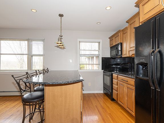 3rd image of 300 Wilson Rd APT 22C