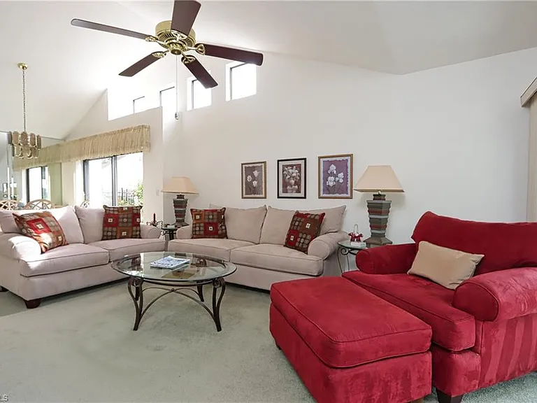 549 Beachwalk Cir — Photo 7