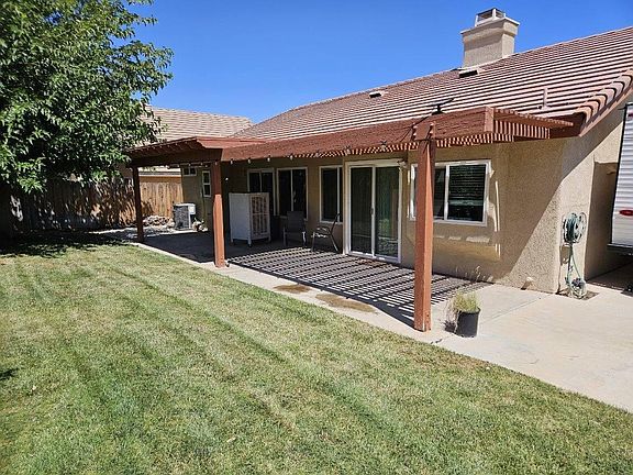 2nd image of 5542 Capella Ln