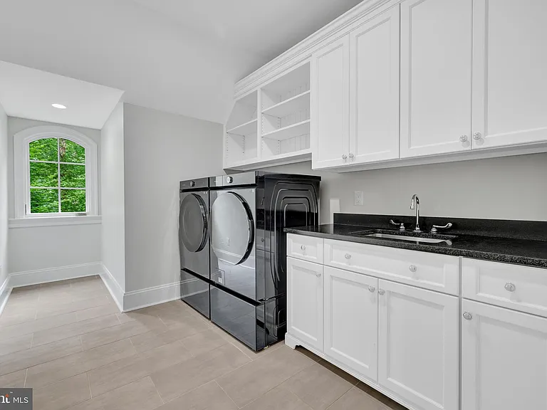 6707 Wemberly Way — Photo 60