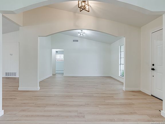 5th image of 13103 LA VENTANA ST