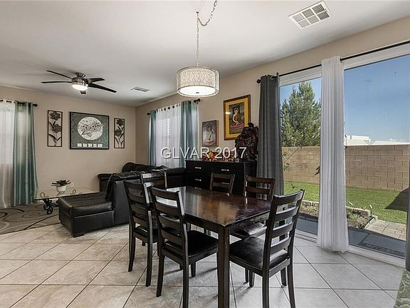 3rd image of 348 Woodsfield Ct