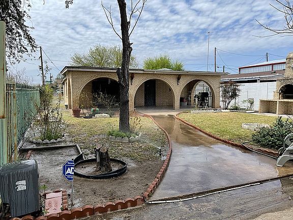 2nd image of 3801 San Agustin Ave