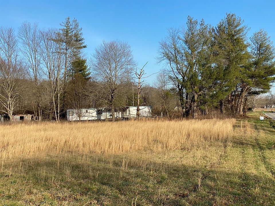 2nd image of 2004 Riffe Creek Rd