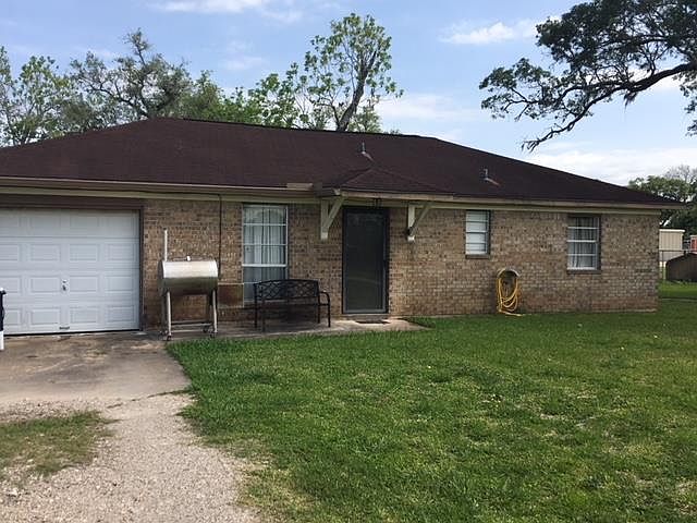 1st image of 122 Hutson Ln