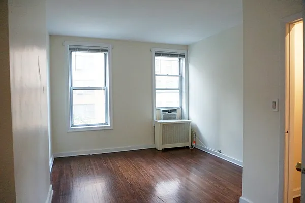 Rented by R New York | media 15