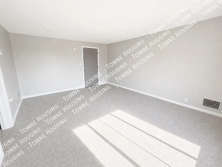 12 Knowlton Ave #224493 — Photo 2