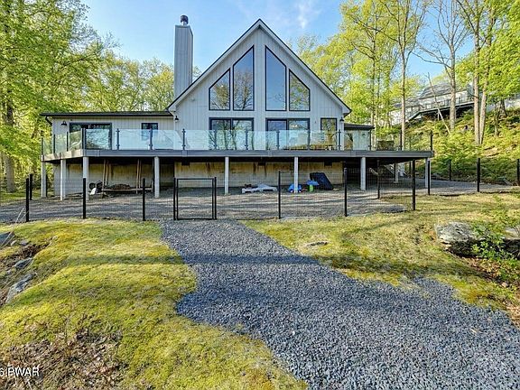 2nd image of 107 Cliff Dr