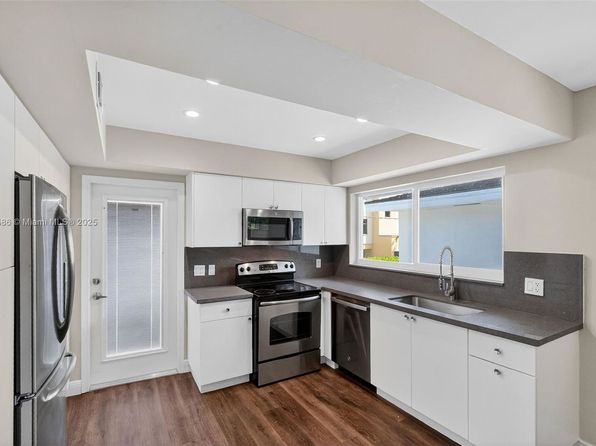 539 Menendez Ave