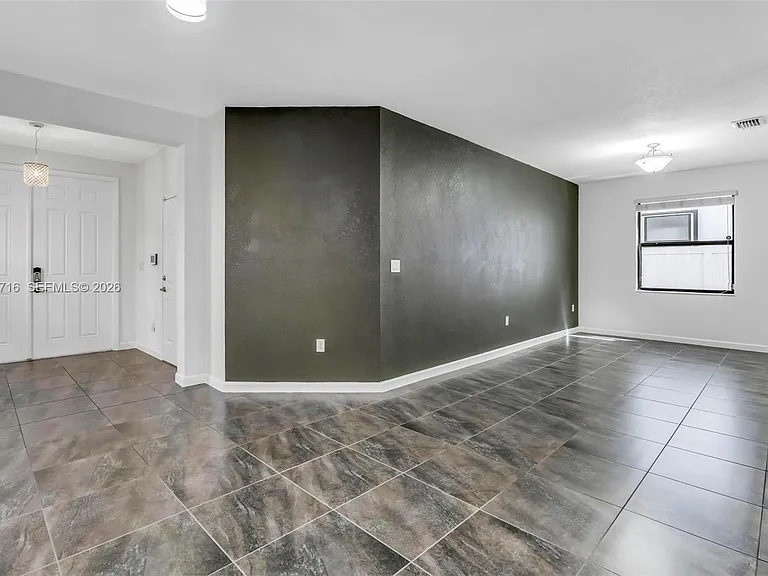 3440 W 100th Ter — Photo 7