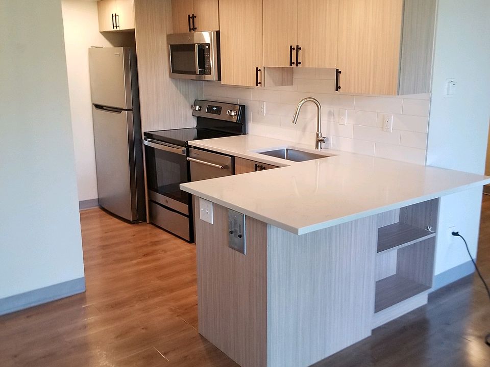 1st image of 800 N Emerson St #0B-1Ba-450Sqft