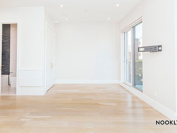 5th image of 164 S 3rd St #4K