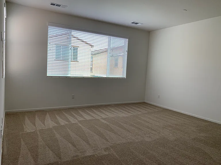 38505 Fairfield Hts — Photo 19