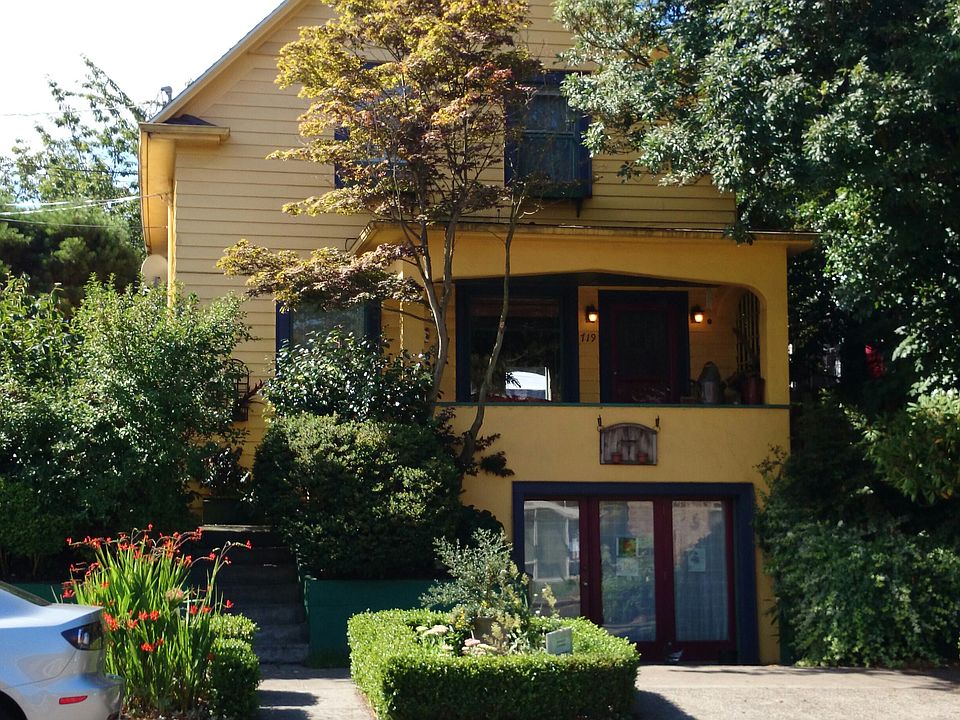 2nd image of 719 W McGraw St