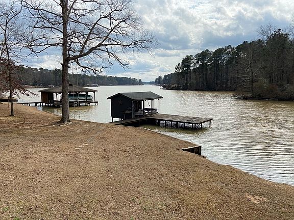 4th image of 80 Dogwood Ct