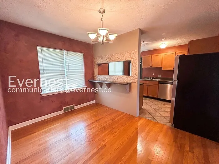 5436 Bancroft Ave — Photo 5