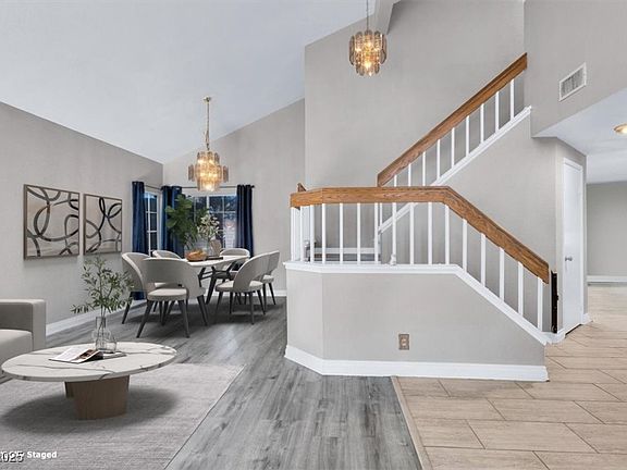 4th image of 4726 Beaconsfield St