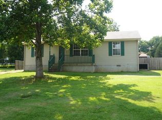 106 Chatham Ct, La Vergne, TN 37086