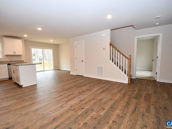 4th image of 423 Amick Rd #Aw2