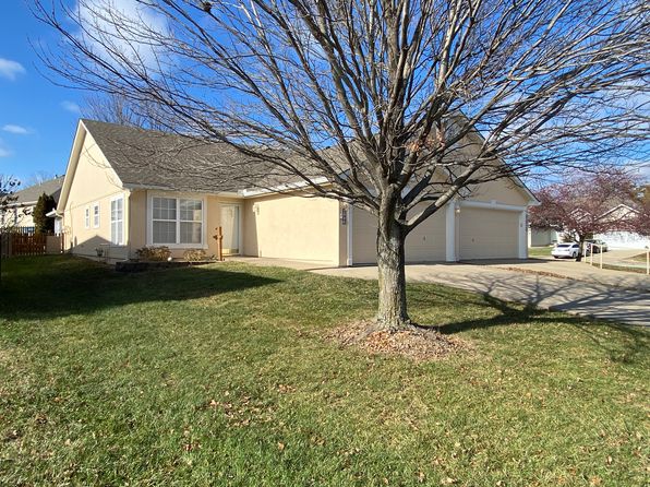 3906 SW Chartwell Ct