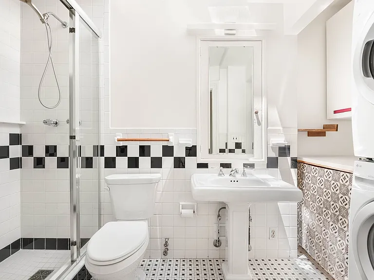 231 Kane St #1 — Photo 14