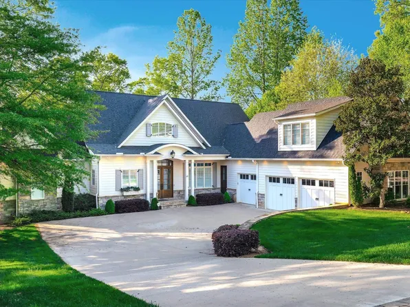 104 Enoree Ct, Piedmont, SC 29673