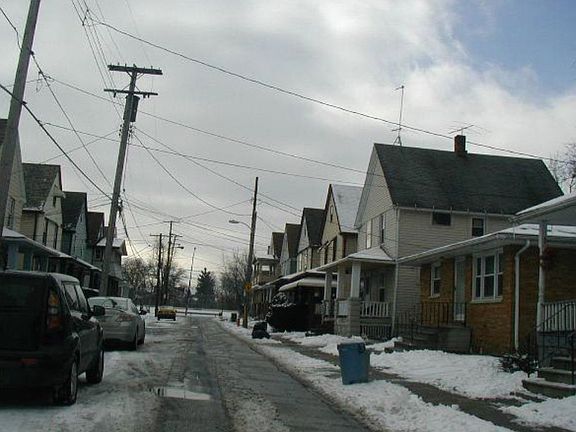 3rd image of 3658 W 47th Pl