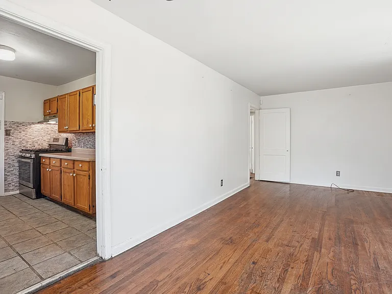 517 11th Ct W — Photo 7