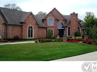 8351 Rolling Meadows Dr #8, Canton, MI 48187