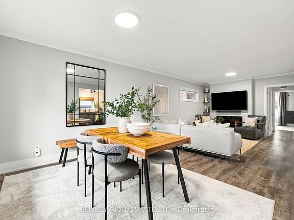 3rd image of 56 Christina Cres