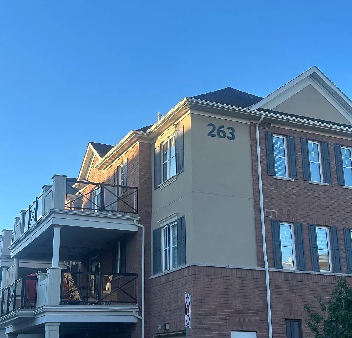 2 bed, $2,850 — Photo 2