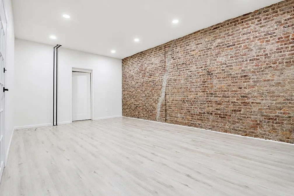2 bed, 1100 sqft, $3,495 — Photo 3