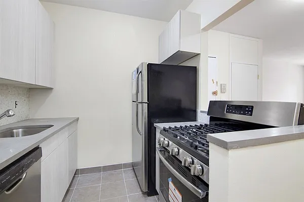 Rented by Corcoran | media 2