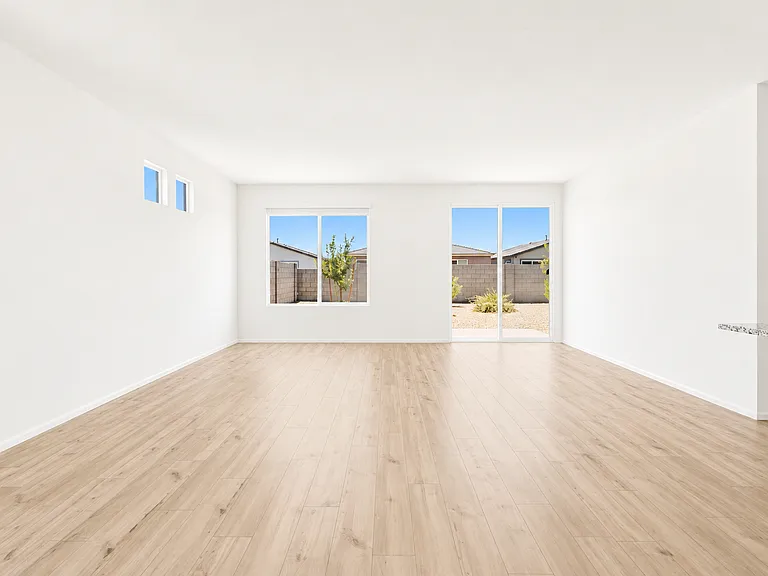 18051 W Sand Hills Dr — Photo 10