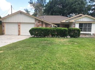 5907 Victory Dr, Houston, TX 77088