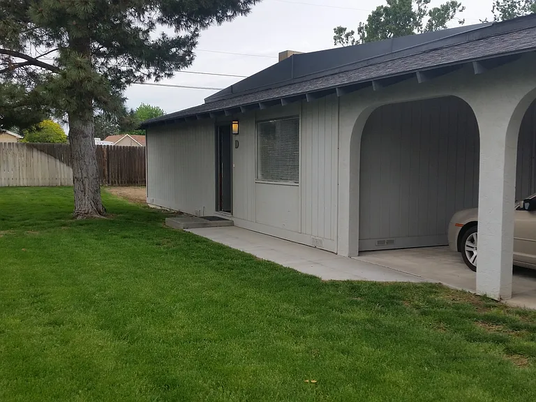 Sunrise Villas Apartments — Photo 1