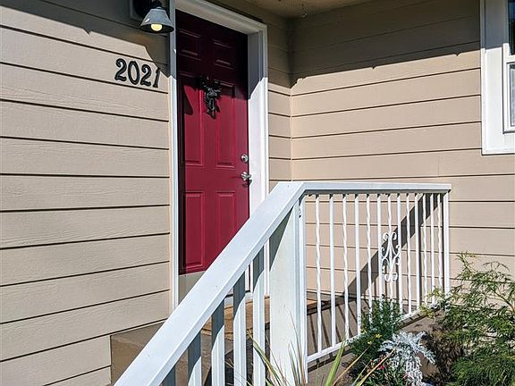 2nd image of 2021 S Cherry St