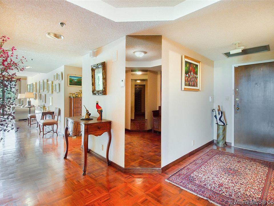 1st image of 201 Crandon Blvd APT 311