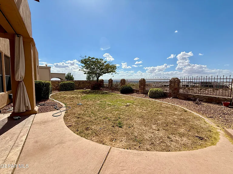 7331 Brays Landing Dr — Photo 39