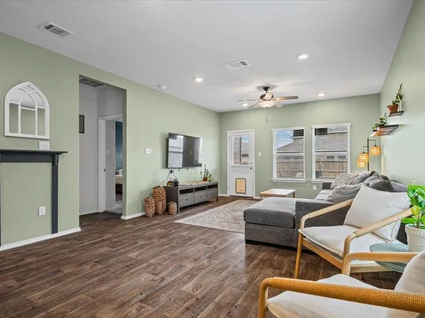 2972 Panther Spg, New Braunfels, TX 78130