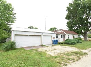 102 S Foster St, Boswell, IN 47921