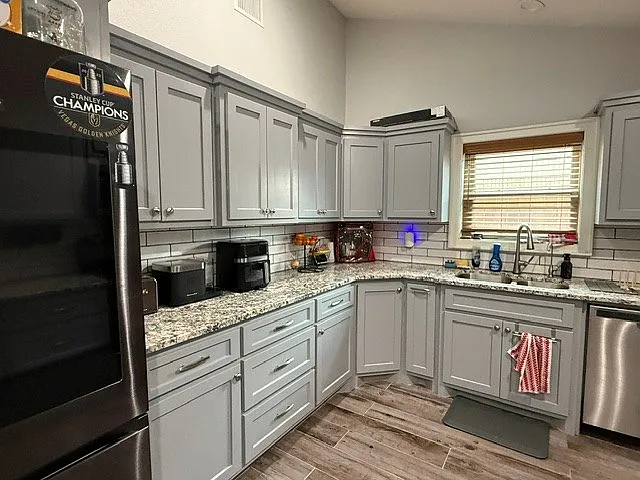 3508 Imperial Ave — Photo 16