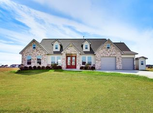 619 Longhorn Trl, Angleton, TX 77515