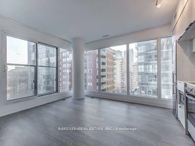 181 Dundas St E #2105 — Photo 2
