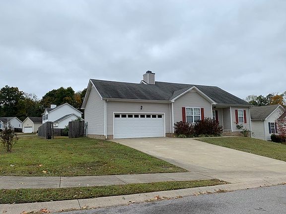 3rd image of 398 Paris Dr