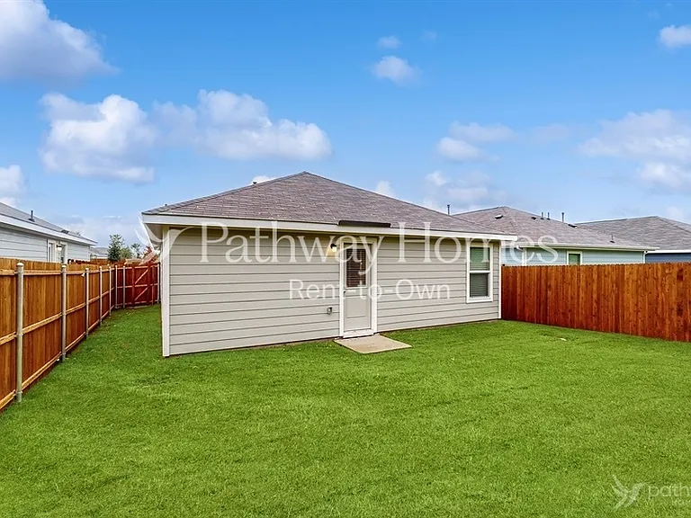 8809 Red Fox Trl — Photo 19
