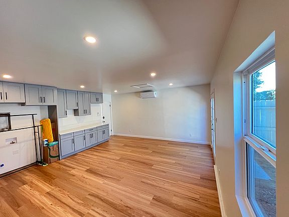 3rd image of 102 Alameda Padre Serra #B