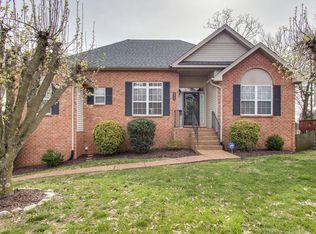 2534 Edinburgh St, Old Hickory, TN 37138