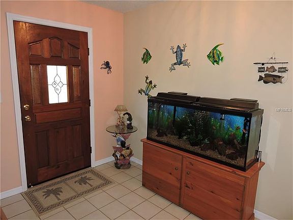3rd image of 1580 Lakeview Dr